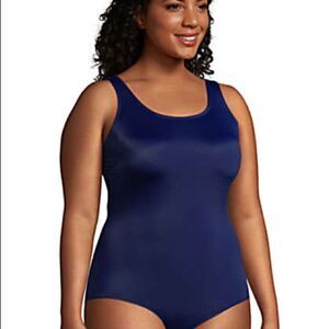 Land’s End Plus Regular size Tuggless one piece swimsuit soft cup colors various